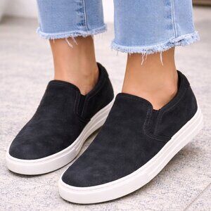 Timberland Black Leather Slip-On Sneakers Size 7.5 Casual Comfort Shoes